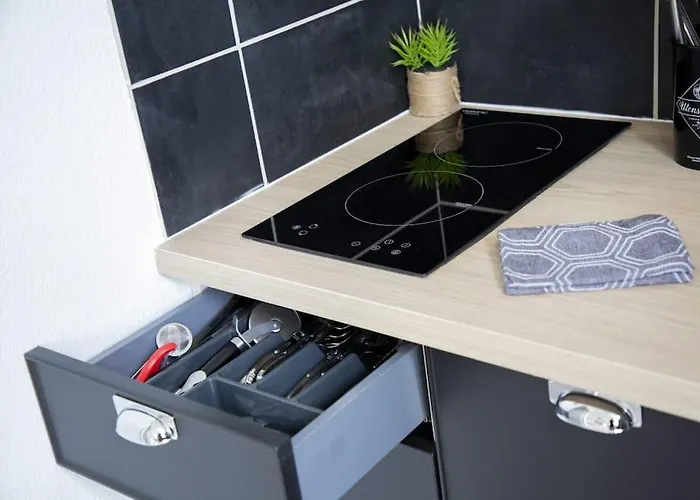 アパート L'authentique *studio *parking Prive* *wifi*calme ルルド